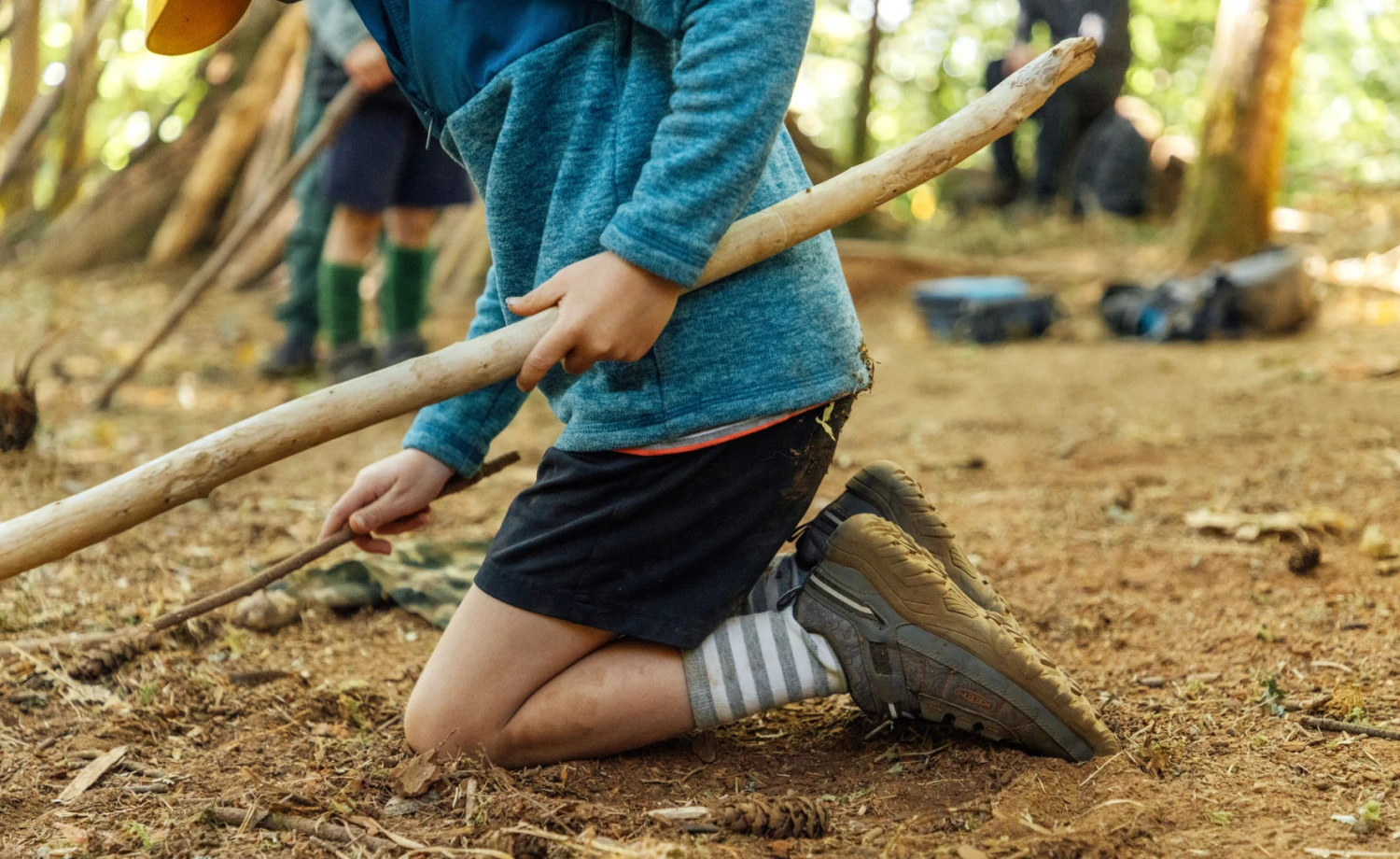 Keen Big Kids' Targhee Sport Vent Shoe | Magnet/Scarlet Ibis - Image 5